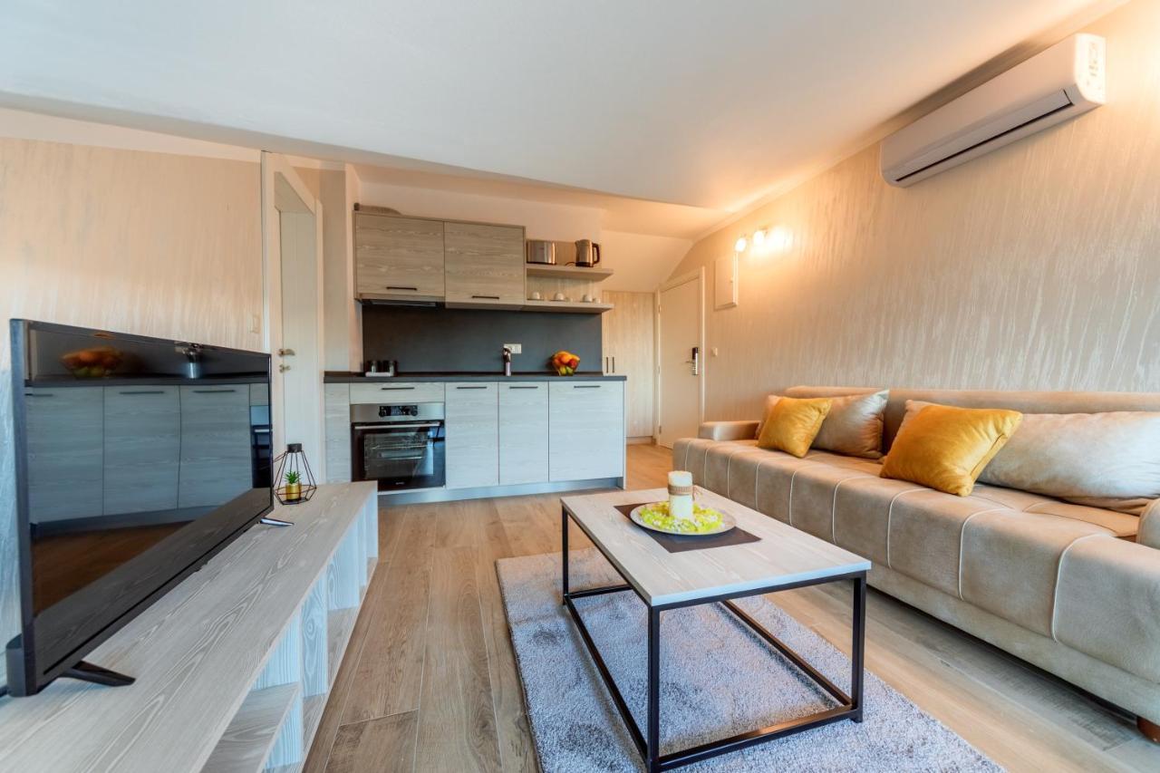 Luxury Apartments Queen Petrovac Exterior foto
