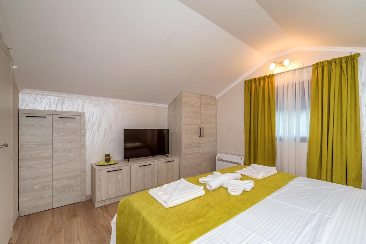 Luxury Apartments Queen Petrovac Exterior foto