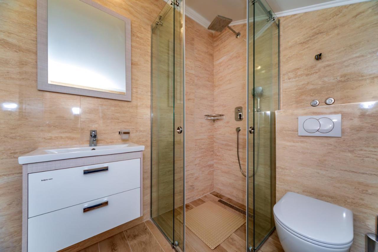 Luxury Apartments Queen Petrovac Exterior foto