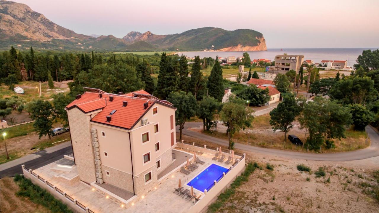 Luxury Apartments Queen Petrovac Exterior foto